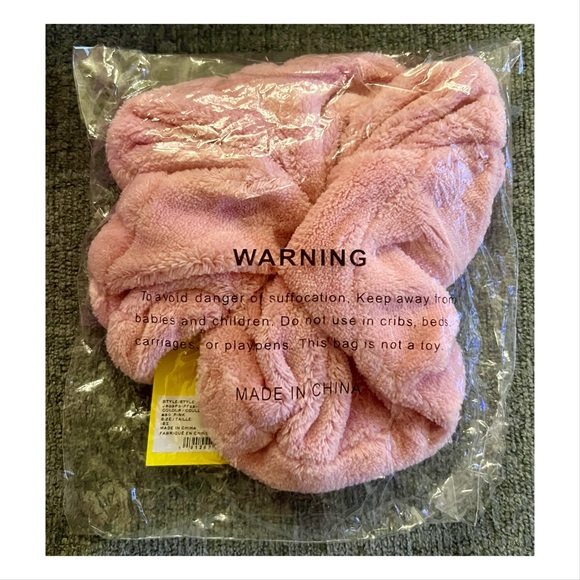 Marc Jacobs | The Scrunchie | Pink - Picture 3 of 4